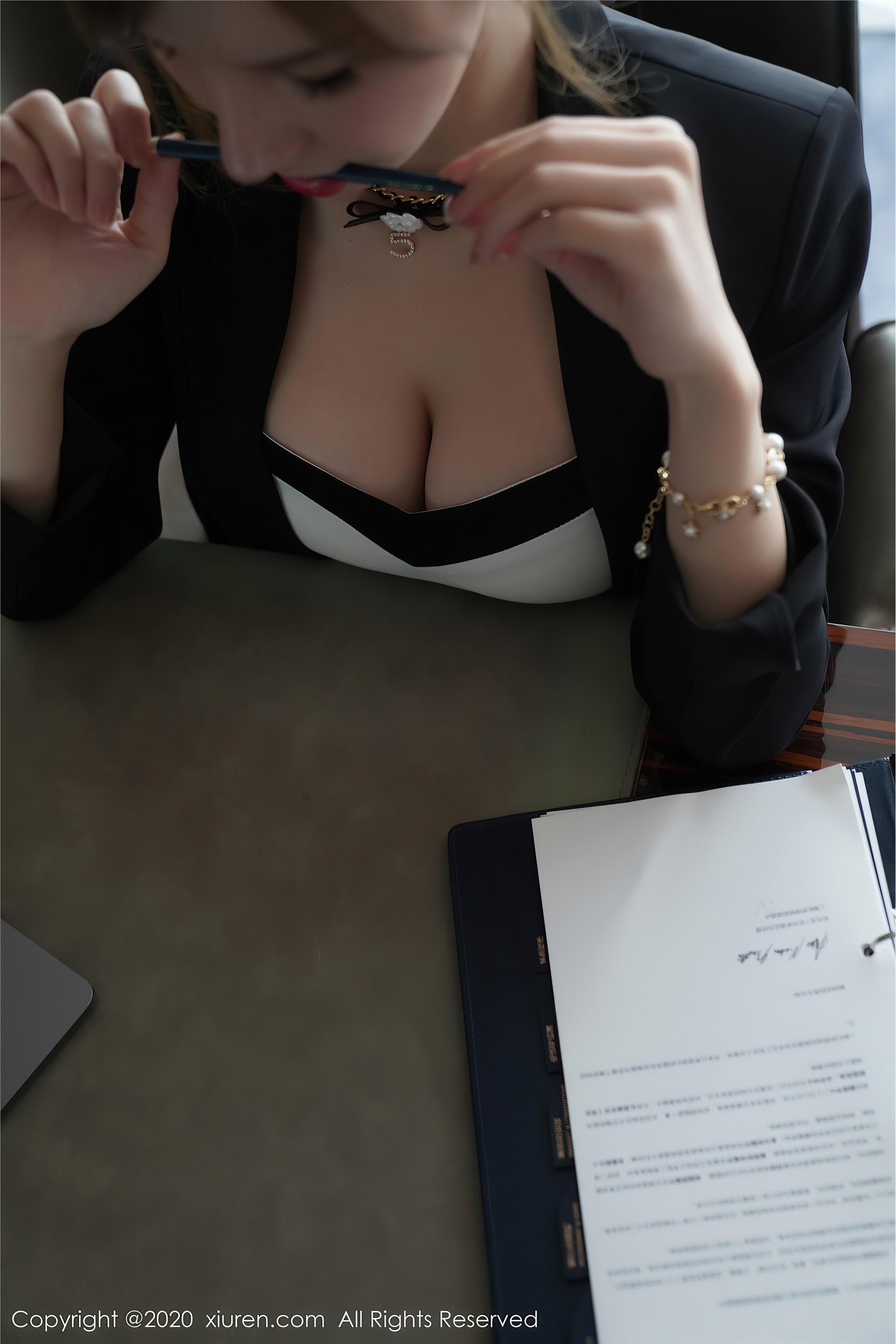 XiuRen秀人网 2020.12.11 No.2885 周于希Sandy